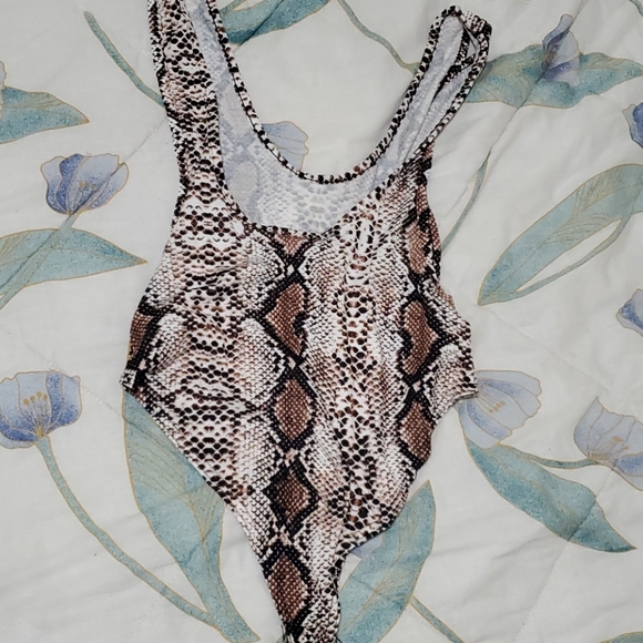 NASTY GAL body suit - Picture 2 of 2